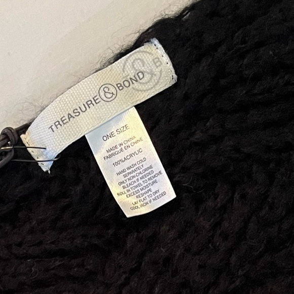 Treasure & Bond Scarf - Picture 7 of 7